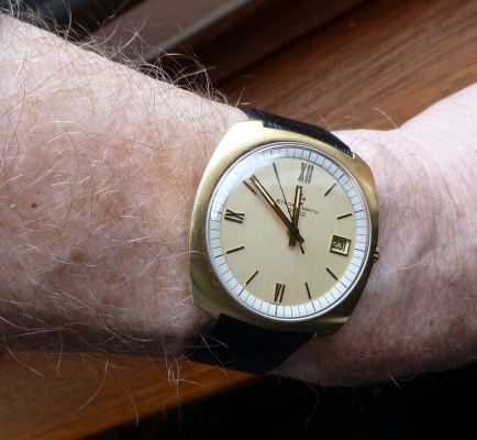 As good as it gets on the wrist! Makes some modern watches look bland!